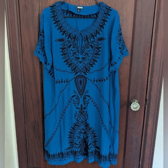 Lucky Brand Dresses & Skirts - Lucky Brand Embroidered shift Dress hippie chic Short Sleeve Size XL